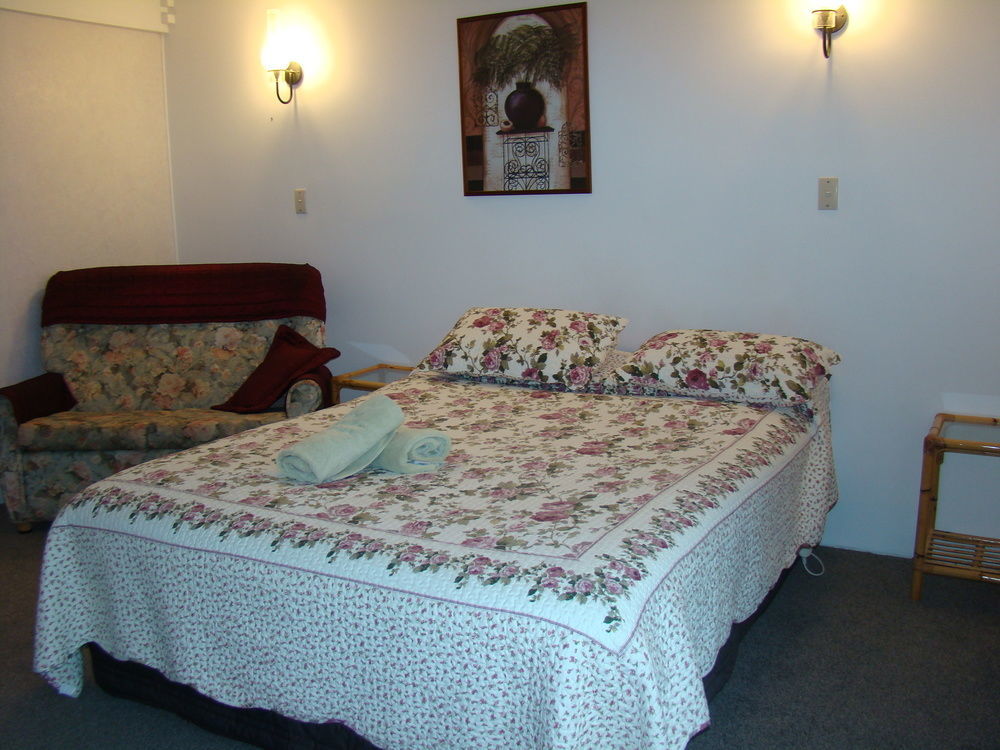 Avalon Motel Thames Extérieur photo