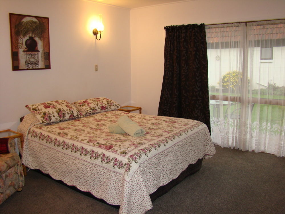 Avalon Motel Thames Extérieur photo