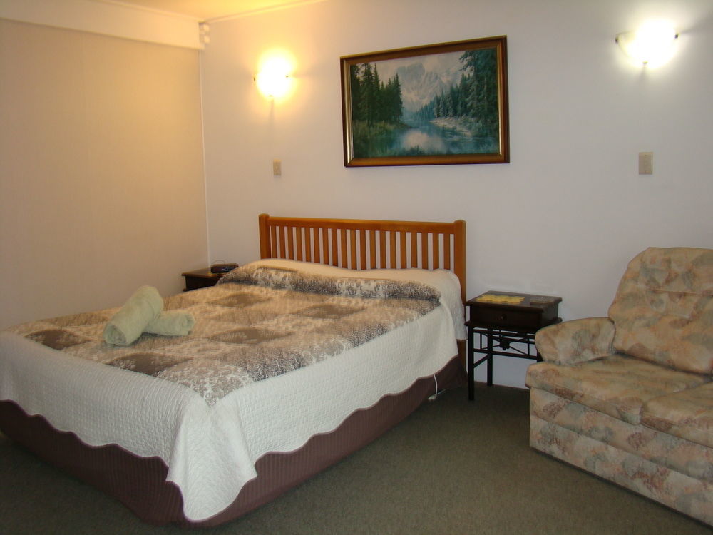 Avalon Motel Thames Extérieur photo